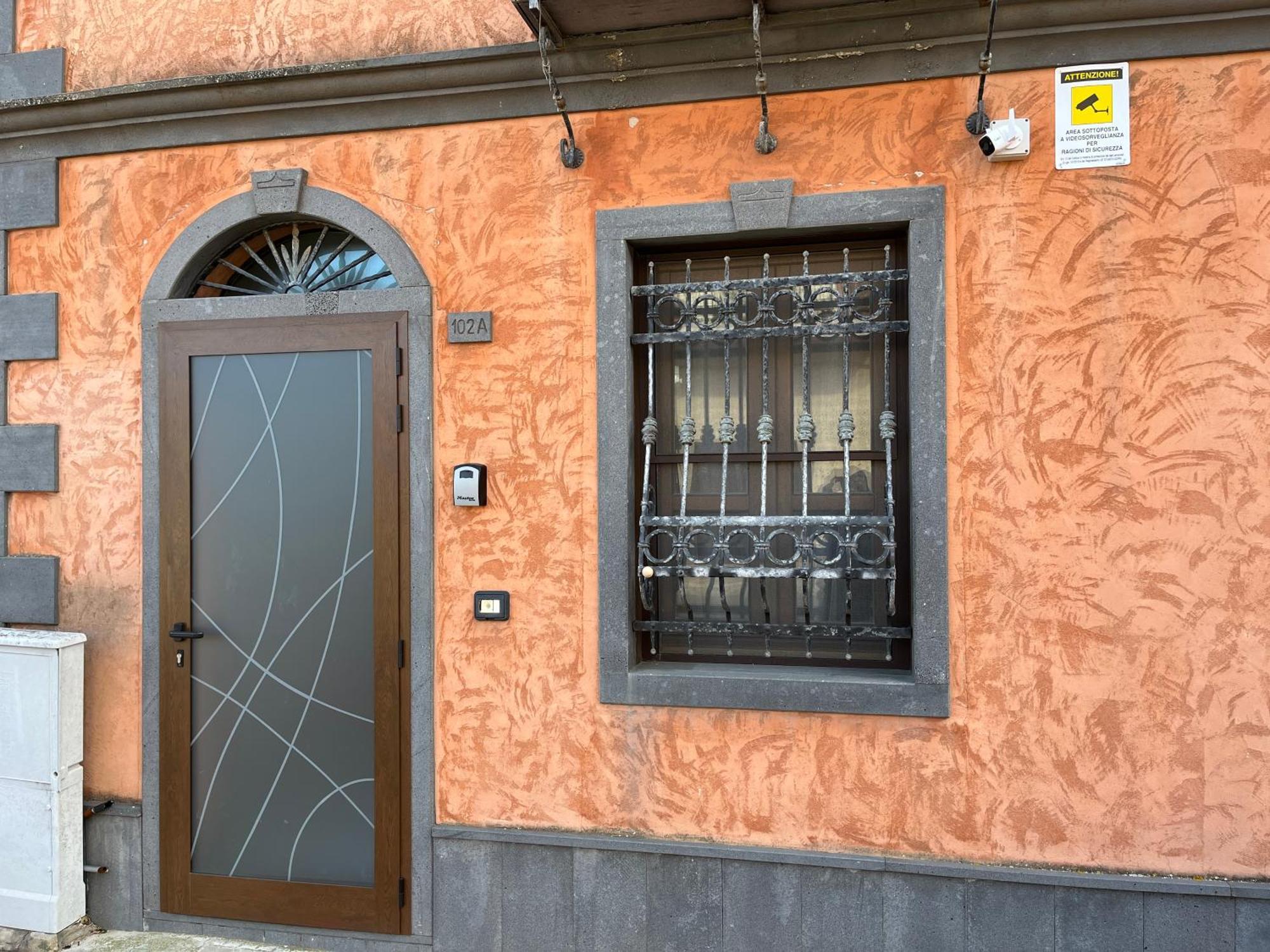 Appartamento Vacanze A 2 Piani Cabras Luaran gambar
